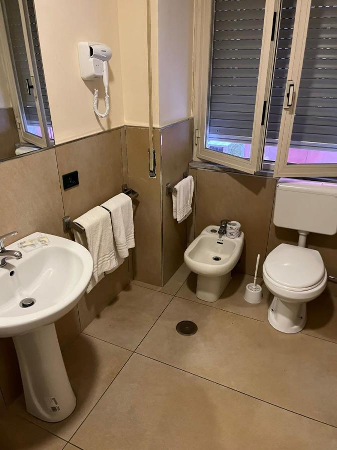 Hotel Porta A Porta نابولي المظهر الخارجي الصورة